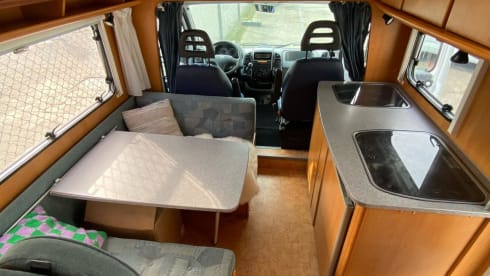 Sunny 🌞 – Fiat Dethleff - Incantevole camper per famiglie da 4 posti 