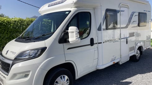 Freedom – Perfect sized, well equipped  2 berth motorhome