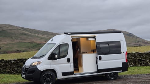 Fiordline One – 3 Berth Luxury Camper with Isofix