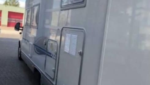 Beautiful spacious Adria Coral 660 SL