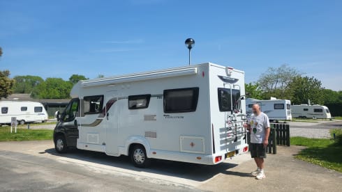 FT17 Betty – Peugeot Elddis Evolution 196 met 6 slaapplaatsen