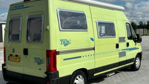 Adria twin – 2p Fiat bus uit 2005