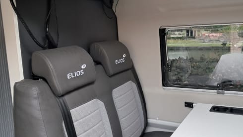 4p Citroën bus uit 2024. ELIOS FAMILY VAN 63