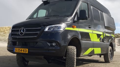 Bully – 2p Mercedes-Benz bus from 2023