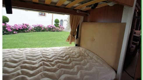 EcoVip Camper – Superluxe ruime familie camper, prachtig italiaans interieur met airco!
