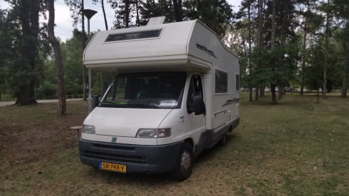 Alteveer – 6p Fiat alcove from 2000