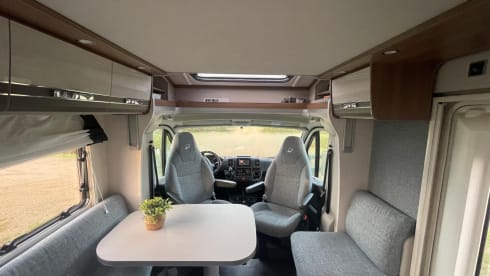 4p Dethleffs semi-integrated from 2022