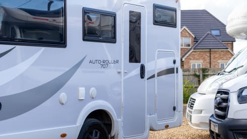 NVW – Large Lounge | Bunk Bed & Double Bed Ideal Family Layout 
