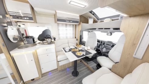 Rollerteam zefiro 266TL – Mooie nieuwe mobilhome/camper met alles op en aan van 2022!