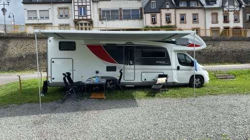 Argos 747 – Modern, bright, comfortable space miracle