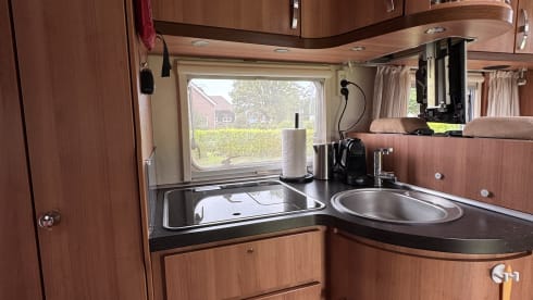 Camper Champagne – Hymer T 654 CL Exclusive Line
