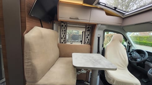 2p - 5 étoiles Knaus semi-intégré à partir de 2024