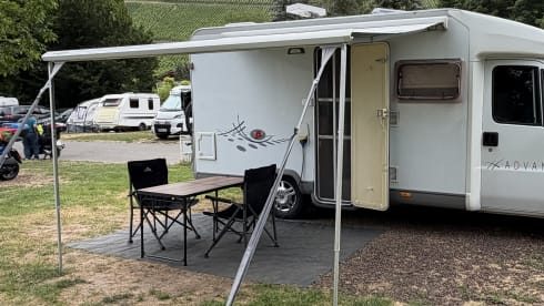 Neat, reliable, and compact 4-seater semi-integrated motorhome from 2002