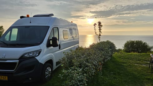 juul – super nice self-built 2p Peugeot Boxer camper bus from 2014 euro 5