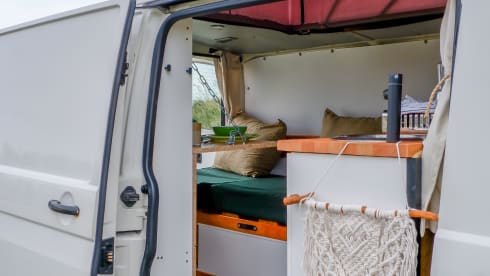 LEOPARD – Unique Volkswagen Camper (M+S Alpine tires and Euro 4!)