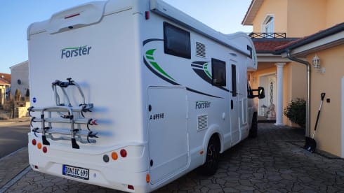Forster – NEW Winter Camper SAT TV Solar