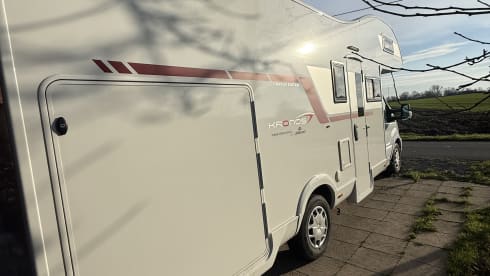 5p Ford alcove uit 2020