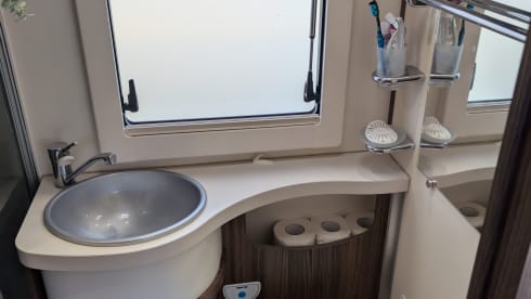 4 berth 2018 Benimar mileo 243. Stunning motorhome 