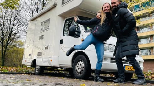 Nita – Small Super Cozy Motorhome