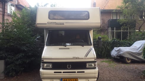 Frans – Nice retro camper!