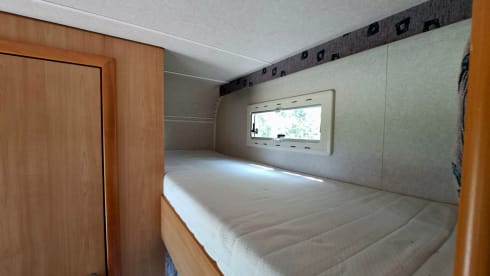 Cas – Family camper - bunk bed