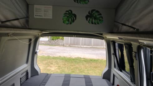 Valerie – 4 berth Volkswagen T6 Campervan