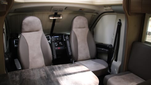 4-person Chausson semi-integrated from 2012