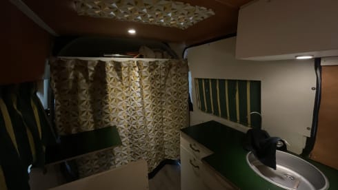 2p Mercedes-Benz bus from 2012