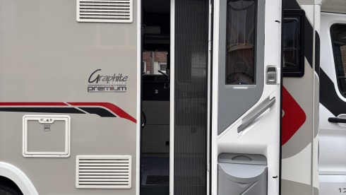 Rudolf – 4p Challenger semi-integrated uit 2020