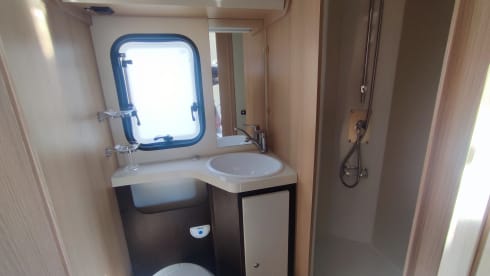 Forster – NEW Winter Camper SAT TV Solar