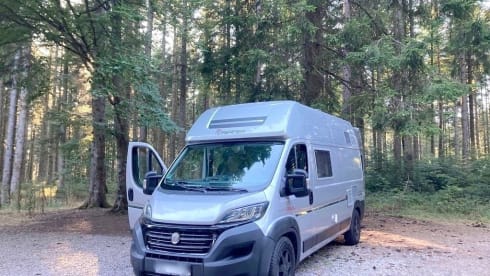 Dreamer – Dreamer Rapido Family Van Select 250
