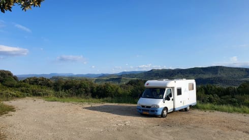 Compact Family Camper. Off grid. Optional baby bed and bicycle carrier.