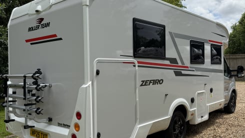 Safari – 4 berth Roller Team semi-integrated from 2025