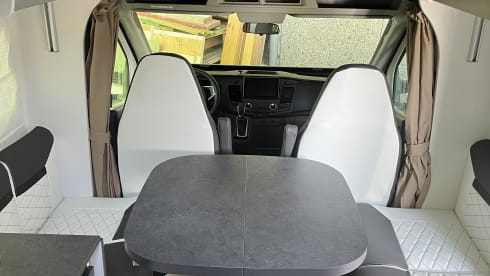 4p Chausson semi-integrated uit 2024