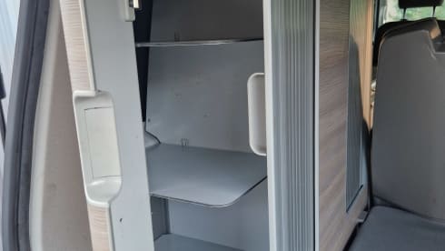 CJ – Volkswagen California 2013 with invertaris