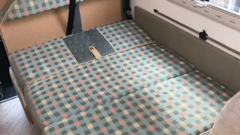 5-6 p cozy, compact family camper Fiat Alcove.