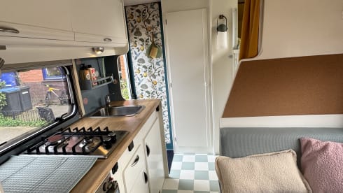 Marietje – Compact yet spacious camper for 6 people