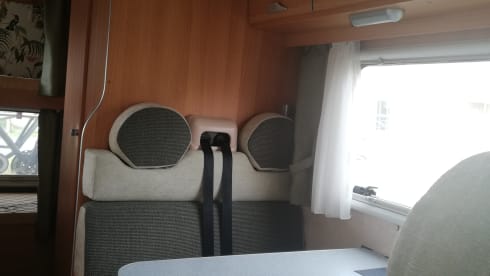 McLouis Lagan Alcove camper from 2008