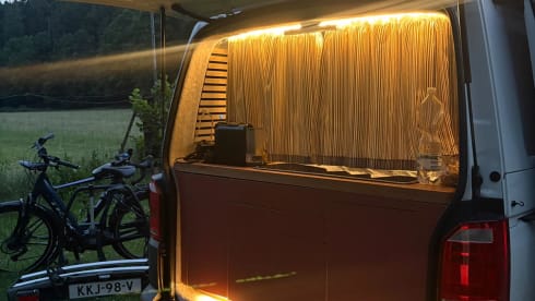 Off-grid & Buitenkeuken genieten., met deze luxe VW-T6