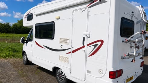 Wanderlust  – 4 berth Autotrail alcove from 2000