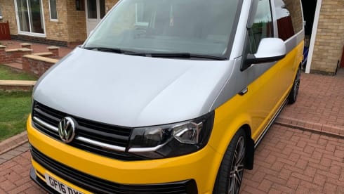 Bumble – 2 berth + 2 kids Volkswagen T6 campervan from 2016