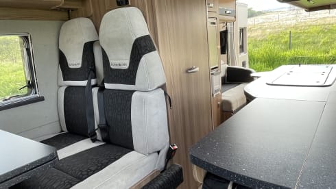 The Catbus  – 4 Berth Swift Select 184 (2017)