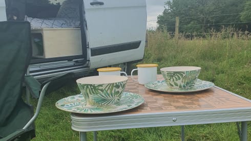 Belinda – Fun, simple to use van perfect for back to basics adventures. 