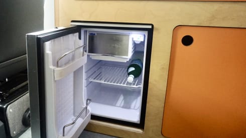 Monty – Perfect camper for get-aways great & small (4-berth VW, 2019) 