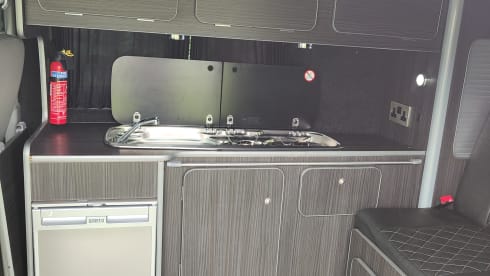 Willow the 4 berth T5 