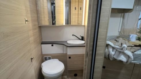 C01 – 4p Chausson semi-integrated uit 2025