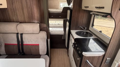 Betty  – 6 berth Benimar Mileo from 2018