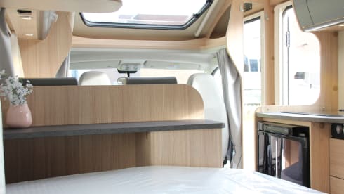 2p Sunlight semi-integrated uit 2019