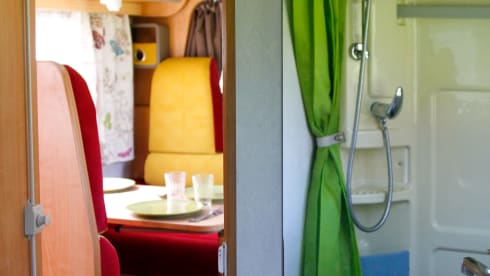 david – Vermietung eines renovierten Challenger-Wohnmobils