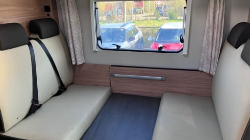 6p Weinsberg alcove uit 2023